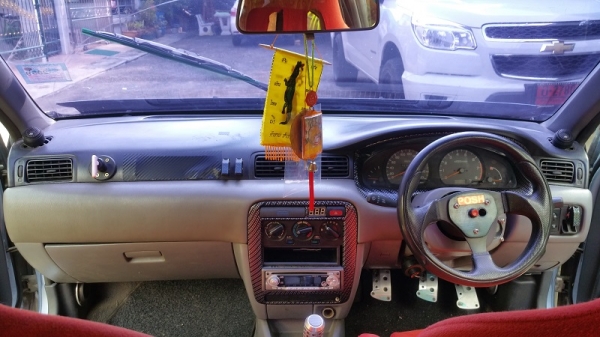 ขายนิสสัน ซันนี่ เครื่องหัวฉีด1.5 เกียร์ธรรมดา แอร์เย็น เอกสารเล่มครบพร้อมโอนคับ