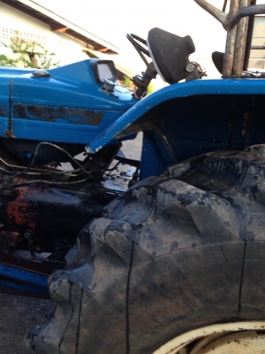 รถไถฟอร์ด 6610 เสื้อลาย อุปกรณ์ ผาน3 ผานดันหน้า ไค้เฮงหลี ทะเบียนพร้อมโอน