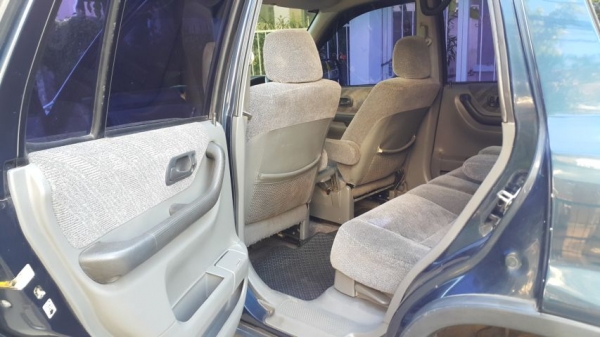 ขาย Hon da CRV ปี2000 แม็ก 5 รู เครื่อง เกียร์ดี แอร์เย็น ภายในสะอาด เบาะผ้า ลายไม้ ไฟฟ้าทั้งคัน จัดไฟแนนซ์ได้ เต็ม ขาย Hon da CRV ปี2000 แม็ก 5 รู เครื่อง เกียร์ดี แอร์เย็น ภายในสะอาด เบาะผ้า ลายไม้ ไฟฟ้าทั้งคัน จัดไฟแนนซ์ได้ เต็ม