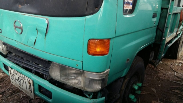 หกล้อ ฮีโน่ MRO-15B-135แรงปี48 แอร์ เพาเวอร์ สภาพดีสวยพร้อมใช้ ทะเบียนพร้อมโอน ราคา 298,000บ ต่อรองได้