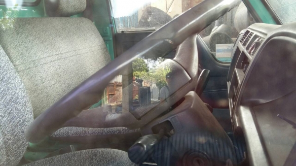 หกล้อ ฮีโน่ MRO-15B-135แรงปี48 แอร์ เพาเวอร์ สภาพดีสวยพร้อมใช้ ทะเบียนพร้อมโอน ราคา 298,000บ ต่อรองได้