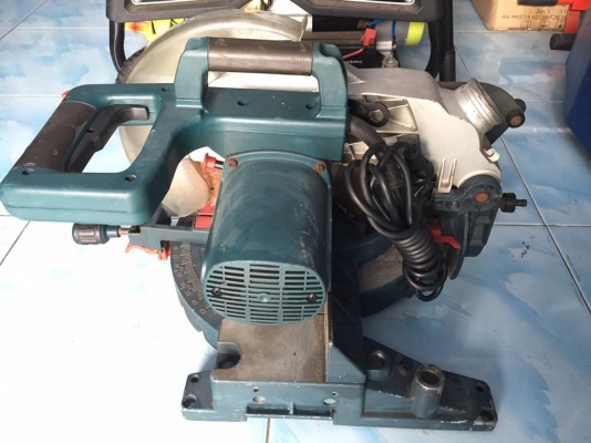 ขาย เเท่นตัดองศา BOSCH มือสองสภาพดี ครับ ขาย เเท่นตัดองศา BOSCH มือสองสภาพดี ครับ