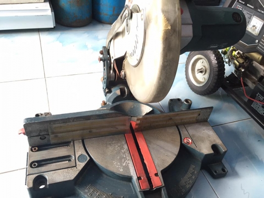 ขาย เเท่นตัดองศา BOSCH มือสองสภาพดี ครับ ขาย เเท่นตัดองศา BOSCH มือสองสภาพดี ครับ