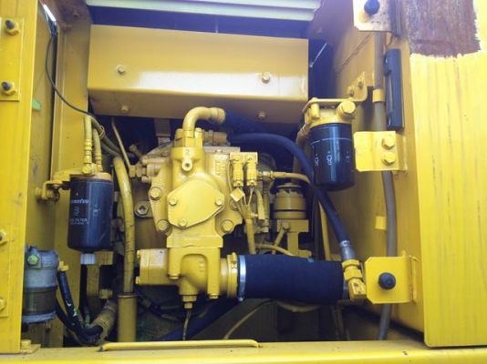 ขายรถขุดล้อยาง KOMATSU PW130-7K สภาพสวยพร้อมใช้ นำเข้าจากต่างประเทศ ติดต่อ อำพล 090-9694506, 080-3031241