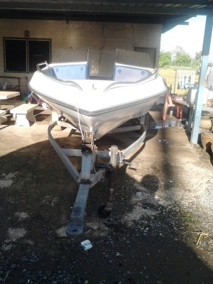 เรือ18ฟุตพร้อมเทลเล่อ