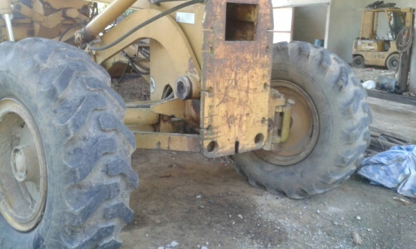 รถเกรด GALlON  850    สนใจติดต่อ  081 - 6079515