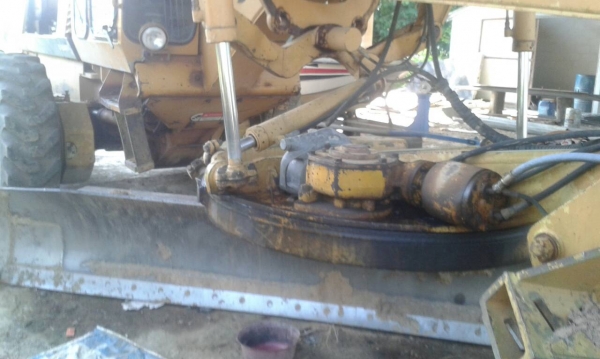 รถเกรด GALlON  850    สนใจติดต่อ  081 - 6079515