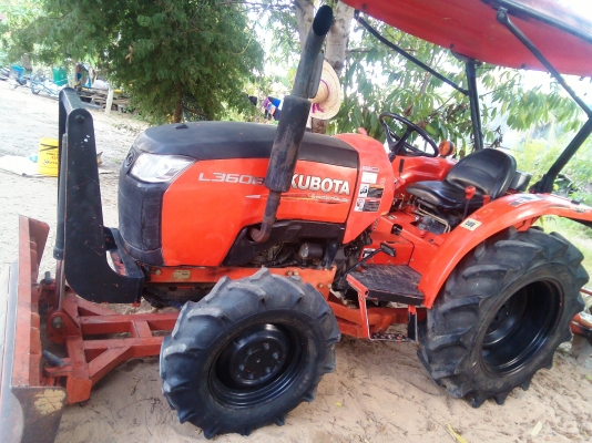 ขายตามสภาพ 36แรง รถวัยรุ่น พ่นสเปเฉยๆ เครื่อง เกีย ปั้มไฮดรอลิกดีมาก สภาพรถเดิมไม่เคยแกะ เอกสารเป็นเล้มทะเบียน