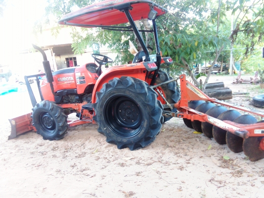 ขายตามสภาพ 36แรง รถวัยรุ่น พ่นสเปเฉยๆ เครื่อง เกีย ปั้มไฮดรอลิกดีมาก สภาพรถเดิมไม่เคยแกะ เอกสารเป็นเล้มทะเบียน