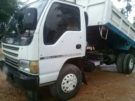 รถอีซูซู 6 ล้อดั้ม NPR 130 แรงม้า. ปี 46    สนใจติดต่อ  081 - 6079515