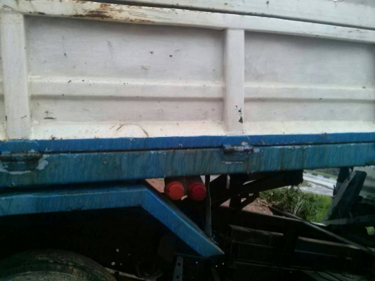 รถอีซูซู 6 ล้อดั้ม NPR 130 แรงม้า. ปี 46    สนใจติดต่อ  081 - 6079515