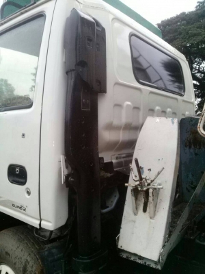 รถอีซูซู 6 ล้อดั้ม NPR 130 แรงม้า. ปี 46    สนใจติดต่อ  081 - 6079515