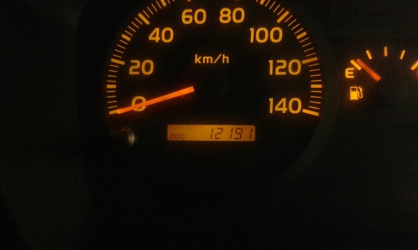 รถฮีโน่ 6 ล้อ FG8J  220 แรงม้า.  ( * รถวิ่ง 12,xxx กว่า กม. )    สนใจติดต่อ  081 - 6079515