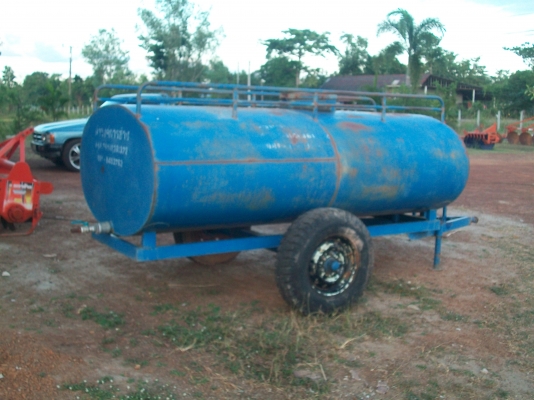 ขายครับแทรลเลอร์แท้งค์ 2000 ลิตร