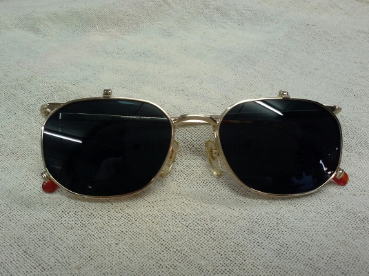 แว่นตาแฮนด์เมด/คลิปออนกันแดดในตัว renoma PARIS made in France