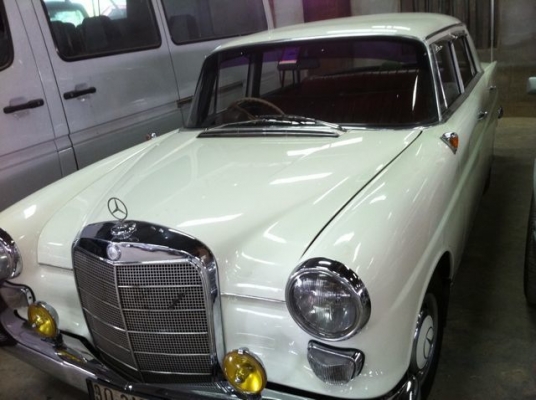 ขาย benz classic /8 สภาพดี ขาย benz classic /8 สภาพดี