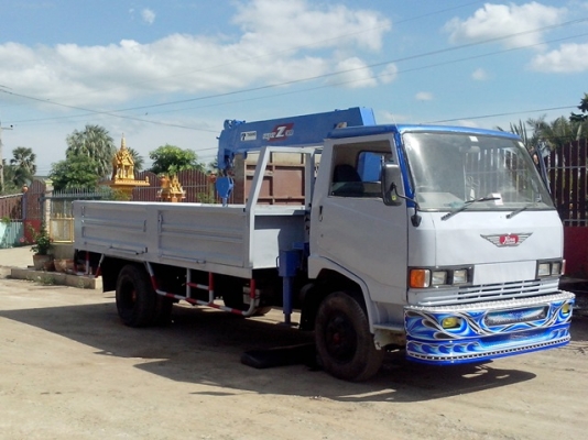 ขายรถบรรทุกหกล้อฮีโน่ KM779 เครื่อง 117 แรงม้าWO4D แน่นมากๆติดเครนทอดาโนท้องวี 2.9 ตัน 5 ปลอก 4 ชักส