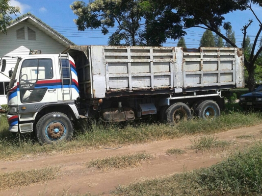 ขาย 10 ล้อดั้ม HINO FM3M เครื่องเดิม M10C 240 แรงม้า คัสซีสวย เกียร์เดิม สโลว์เดิม ขายตามสภาพ ทะเบียนพร้อมโอนครับ