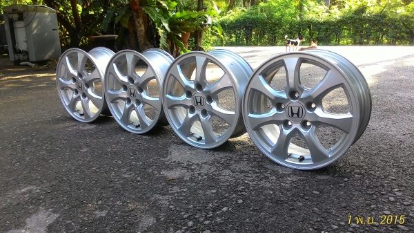 ขายล้อแม็ก CIVIC ขอบ15 (ขายแล้ว 6 พ.ย.58)