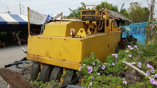 ขายรถบด ล้อยาง 9 ล้อ ขนาดกลาง สภาพพร้อมใช้งาน เอกสารสัญญาซื้อขาย