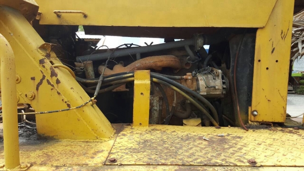 ขายรถบด ล้อยาง 9 ล้อ ขนาดกลาง สภาพพร้อมใช้งาน เอกสารสัญญาซื้อขาย