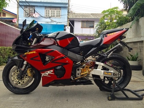 CBR 954RR ทะเบียนแท้ๆ 229,000 บาท รับซื้อขายแลกเปลี่ยนคับ