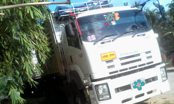 ขายดาวน์รถบรรทุก 22 ล้อพ่วงแม่ลูกดัมพ์ ISUZU DECA 360 แรงม้าปี 2556 ลูกพ่วงสามมิตร 3 เพลา ขายดาวน์ 600000