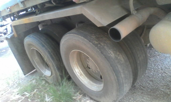 ขายดาวน์รถบรรทุก 22 ล้อพ่วงแม่ลูกดัมพ์ ISUZU DECA 360 แรงม้าปี 2556 ลูกพ่วงสามมิตร 3 เพลา ขายดาวน์ 600000