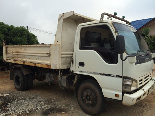 ขายด่วน!!!รถบรรทุก 6 ล้อ Isuzu ดั๊มสามมิตร ราคา 530,000 บาท ติดต่อ 086-1173074 (เคน)