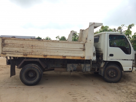 ขายด่วน!!!รถบรรทุก 6 ล้อ Isuzu ดั๊มสามมิตร ราคา 530,000 บาท ติดต่อ 086-1173074 (เคน) ขายด่วน!!!รถบรรทุก 6 ล้อ Isuzu ดั๊มสามมิตร ราคา 530,000 บาท ติดต่อ 086-1173074 (เคน)