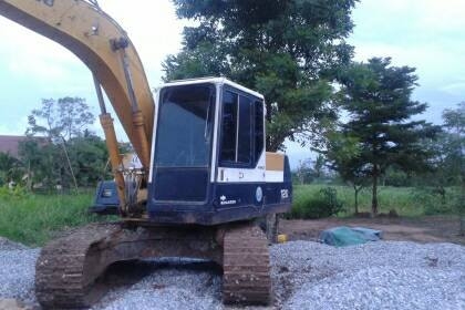 ขายรถขุด komatsu pc120-5ไฟฟ้าเต็ม เอกสารอินวอยซ์ ช่วงล่างเต็ม รถทำงานน้อย ตักหิน ทรายใส่โม่ปูน สภาพพร้อมใช้งาน เครื่องเดิมปั๊มแห้ง