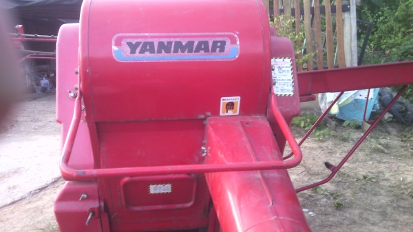 เครื่องนวดข้าวยันม่า