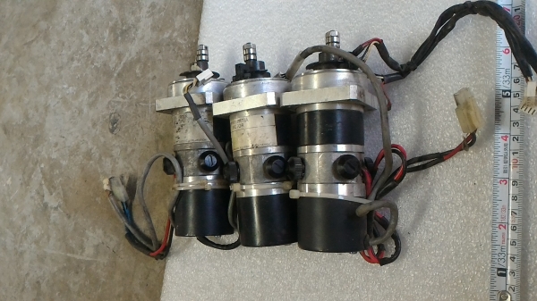 มอเตอร์ DC  MINERTIA พร้อม เอ็นโค้ดเดอร์ ที่ส่วนท้ายของมอเตอร์ ( มีแค่ 3 ตัว)