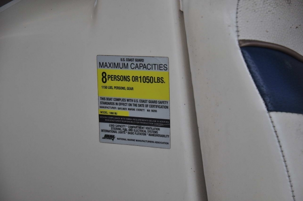 ขายเรือ Bayliner 195  เครื่อง 5L ครับ