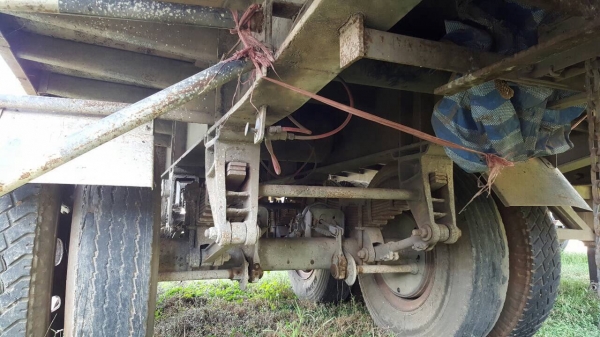 ขายลูกพ่วง 3 คาน ไม่ดั้ม ยาว 6.50 เมตร ทะเบียนพร้อมโอนครับ ขายลูกพ่วง 3 คาน ไม่ดั้ม ยาว 6.50 เมตร ทะเบียนพร้อมโอนครับ