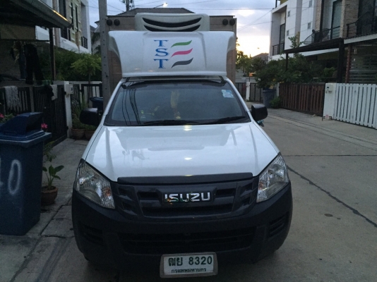 ขายรถกระบะตู้เย็น