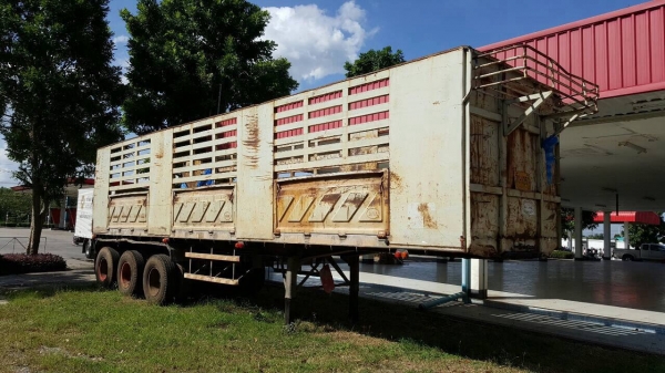 ขายหางเทนเลอร์ไม่ดั้มยาว 10.50 เมตร 3 เพลายัด ลงเล่มแล้ว คอกสูง ทะเบียนพร้อม ราคาต่อรองได้