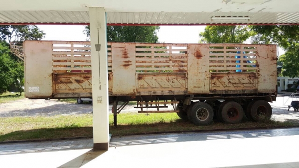 ขายหางเทนเลอร์ไม่ดั้มยาว 10.50 เมตร 3 เพลายัด ลงเล่มแล้ว คอกสูง ทะเบียนพร้อม ราคาต่อรองได้