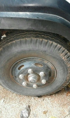 รถอีซูซุ 6 ล้อดั้ม FRR 210 แรงม้า  ปี 55.  ( รถวิ่ง 1xx,xxx กม. )     สนใจติดต่อ   081 - 6079515