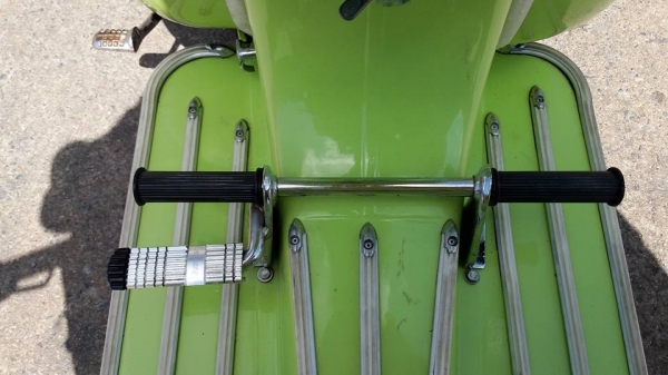 ขาย vespa 64 บาโก้แปลง พร้อมทะเบียน สภาพดีสีสวย เครื่องดีครับพร้อมขี่กลับได้เลยครับ ราคา 59,000 บาทครับ สนใจติดต่อ 0826336557 โป้งครับ รับแลกรับเทรินทุกรุ่นครับ.