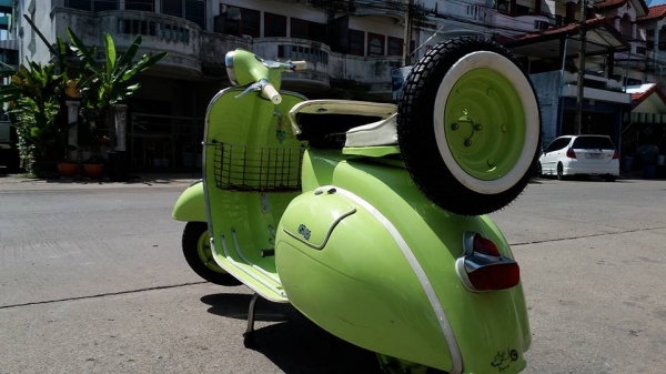 ขาย vespa 64 บาโก้แปลง พร้อมทะเบียน สภาพดีสีสวย เครื่องดีครับพร้อมขี่กลับได้เลยครับ ราคา 59,000 บาทครับ สนใจติดต่อ 0826336557 โป้งครับ รับแลกรับเทรินทุกรุ่นครับ.