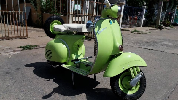 ขาย vespa 64 บาโก้แปลง พร้อมทะเบียน สภาพดีสีสวย เครื่องดีครับพร้อมขี่กลับได้เลยครับ ราคา 59,000 บาทครับ สนใจติดต่อ 0826336557 โป้งครับ รับแลกรับเทรินทุกรุ่นครับ.