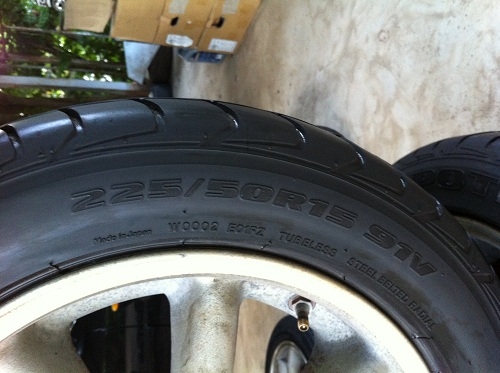 ขายยาง RE01R 195/55/15 RE01 225/50/15