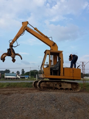 รถแบคโฮ MITSUBISHI MS110-2 รุ่น พิเศษ มีหัวคีบ เหล็ก.