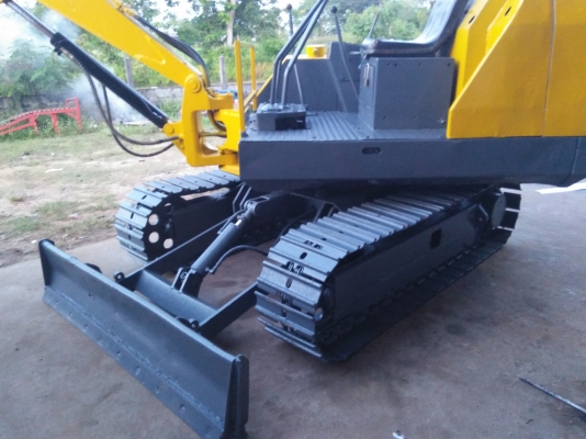 ขายแบ็คโฮ  KOMATSU PC20-3