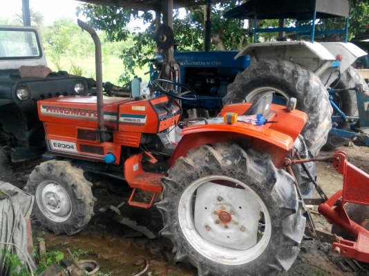 ขายรถไถ HINOMOTO E2304 2 เพลา เครื่องมี 5 จานอย่างเดียว ราคา 100000