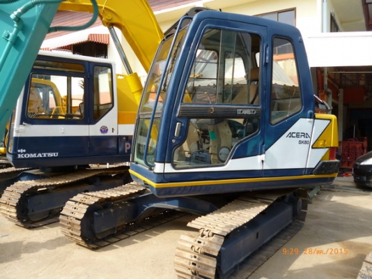 ขายรถขุด  KOBELCO SK60-1 มาคทรี  มีหลายคันเก่านอก