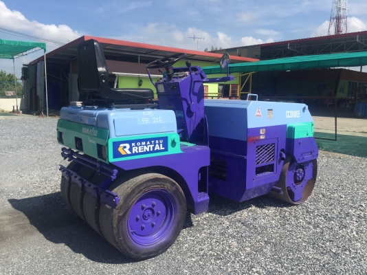 ขายรถบดKomatsuรุ่นJV25CW-2 หน้าเหล็กหลังยาง4เส้น นำเข้าญี่ปุ่น ไม่เคยใช้งานในไทยมีเอกสารพร้อมจดทะเบียน เอวอ่อน หนัก2.5ตันบดอัดสั่นสเทือนได้ สภาพดีพร้อมใช้งาน