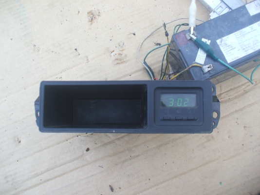 นาฬิกา  อีซูซุ ดาก้อน