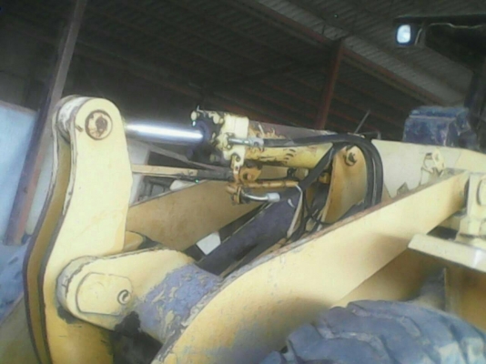 ขายรถตักล้อยาง KOMATSU WA 350-1 เอกสารเล่มทะเบียน ราคา 1100000